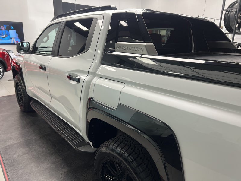 2025 Mitsubishi Triton GSR 4WD 6AT image 4