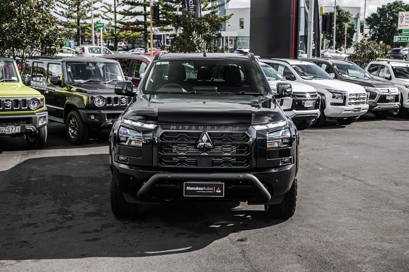 2025 Mitsubishi Triton GSR 4WD DC WS image 4