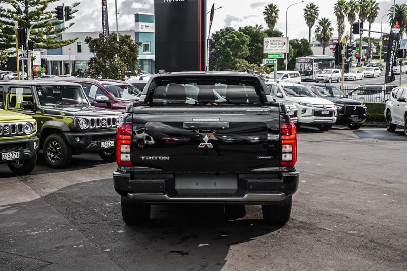 2025 Mitsubishi Triton GSR 4WD DC WS image 5