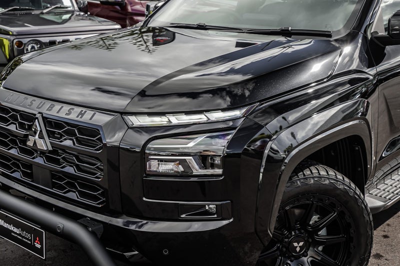 2025 Mitsubishi Triton GSR 4WD DC WS image 2