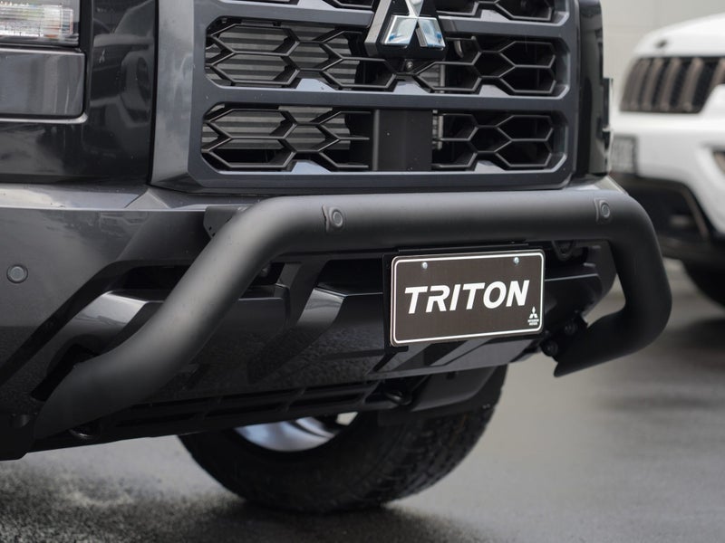 2025 Mitsubishi Triton GSR 4WD DIESEL BI-TURBO UTE image 5