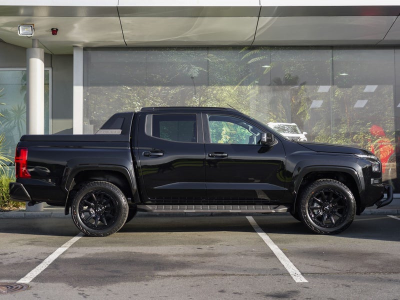 2025 Mitsubishi Triton GSR 4WD DIESEL BI-TURBO UTE image 4