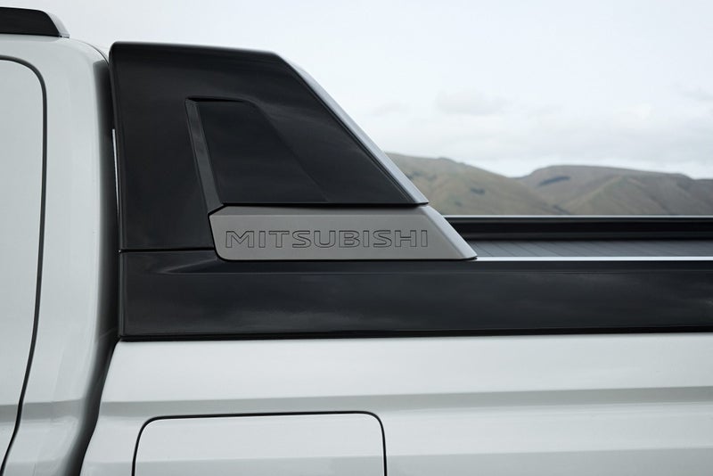 2025 Mitsubishi Triton GSR 4x4 image 4