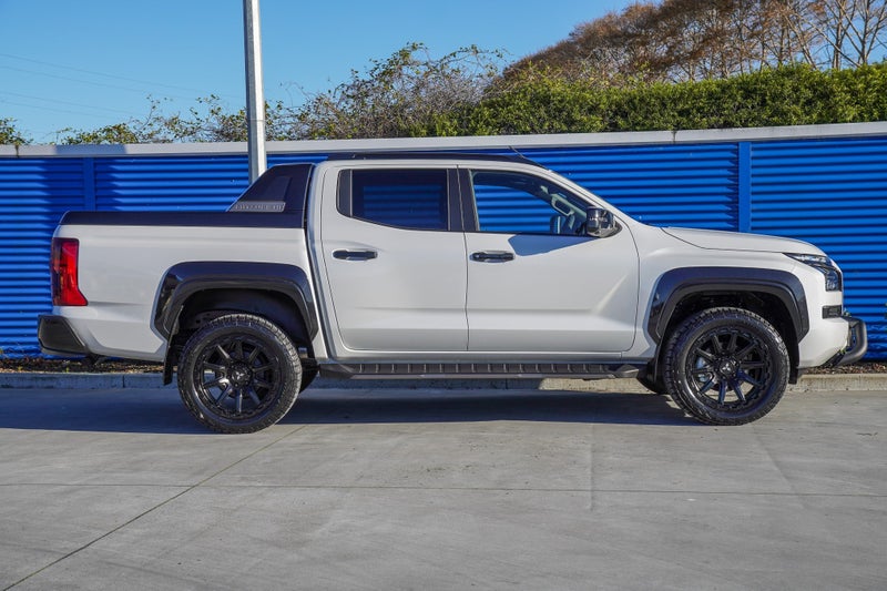 2025 Mitsubishi Triton GSR Field Days Edition 4x4 image 3