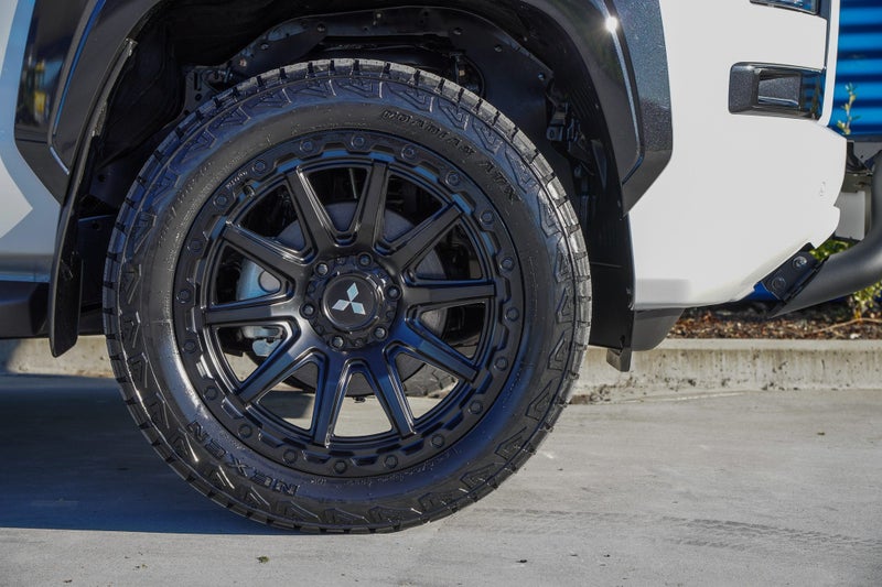 2025 Mitsubishi Triton GSR Field Days Edition 4x4 image 4