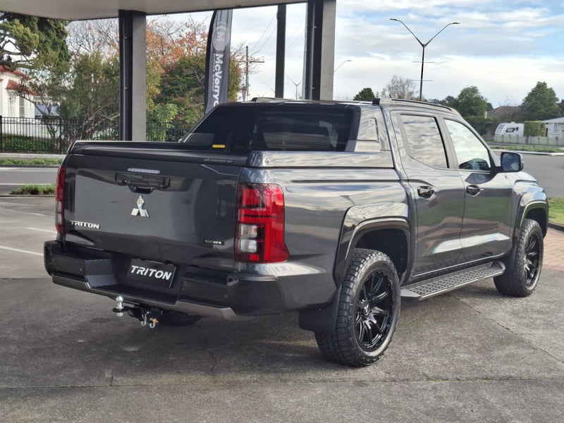2025 Mitsubishi Triton GSR - Limited Edition (1... image 4