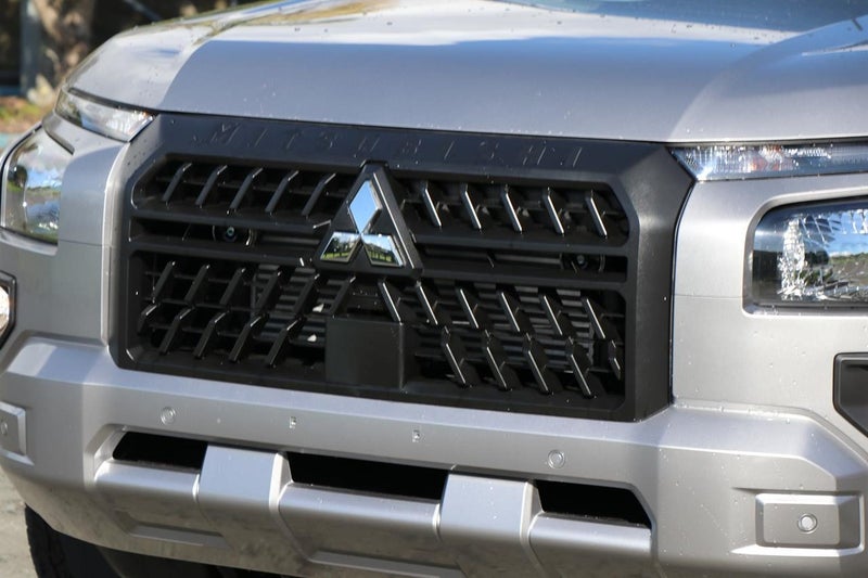 2025 Mitsubishi Triton SC C GLX 4WD 6AT 2.4 image 4