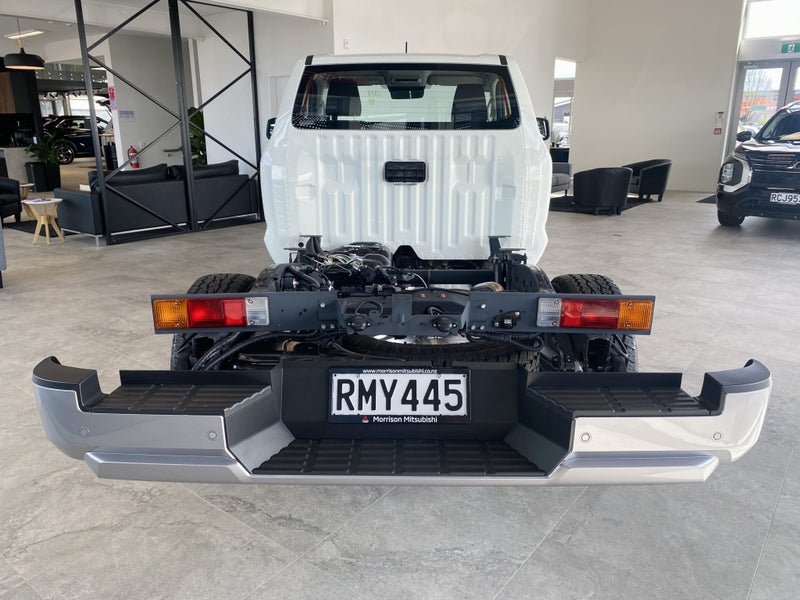 2025 Mitsubishi Triton SC CH 2.4D GLX 2WD 6AT image 5