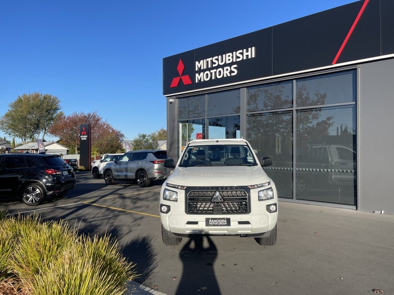 2025 Mitsubishi Triton Single Cab GLX 4WD - Fla... image 3