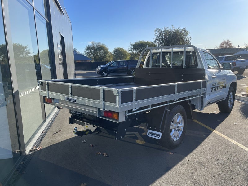 2025 Mitsubishi Triton Single Cab GLX 4WD - Fla... image 5