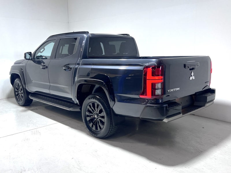 2025 Mitsubishi Triton VRX 2.4 Bi TURBO 4WD AUT... image 5