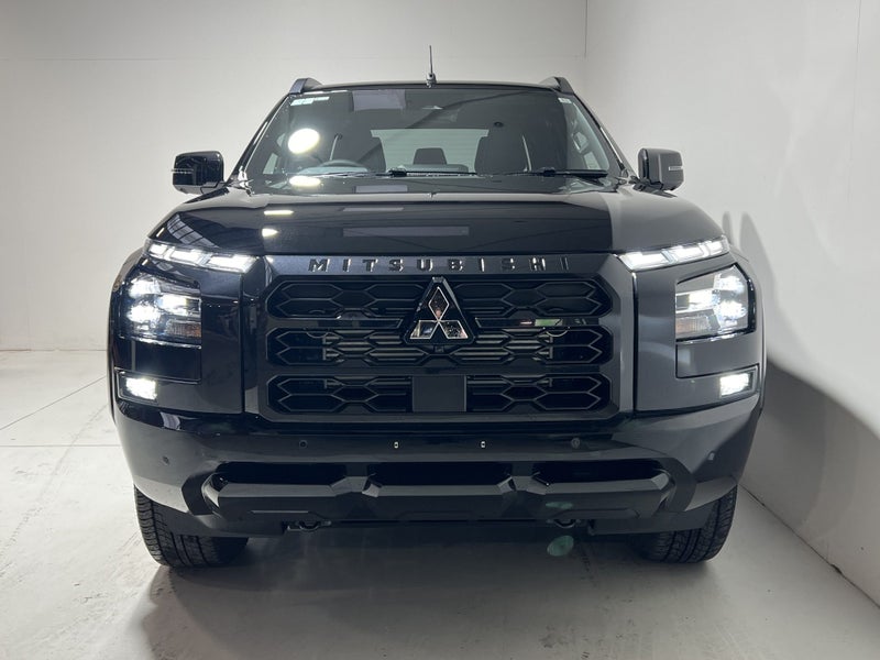 2025 Mitsubishi Triton VRX 2.4 Bi TURBO 4WD AUTO image 3