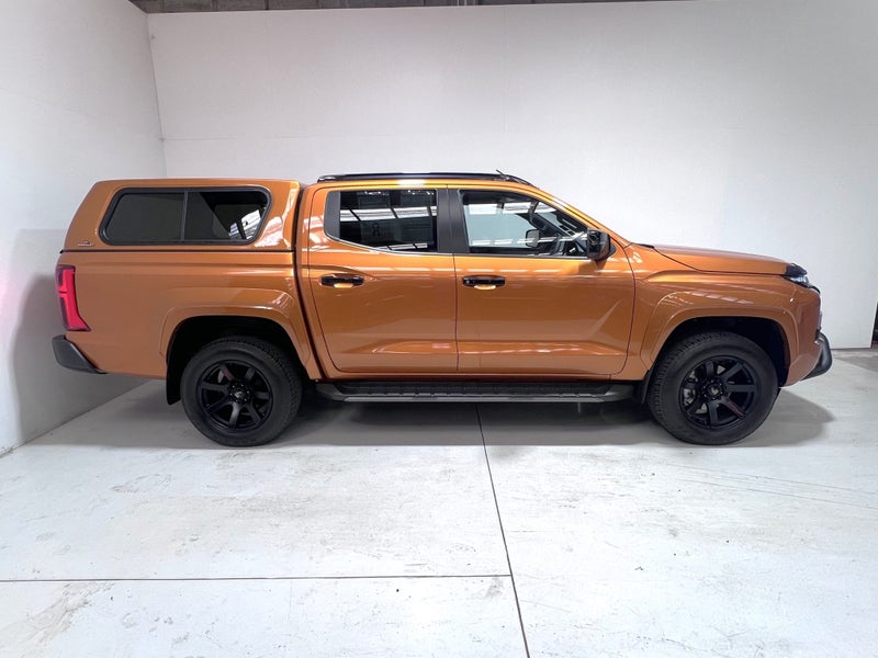 2025 Mitsubishi Triton VRX 2.4 Bi TURBO 4WD AUTO image 3