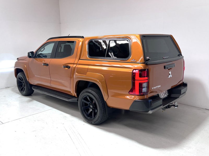 2025 Mitsubishi Triton VRX 2.4 Bi TURBO 4WD AUTO image 5