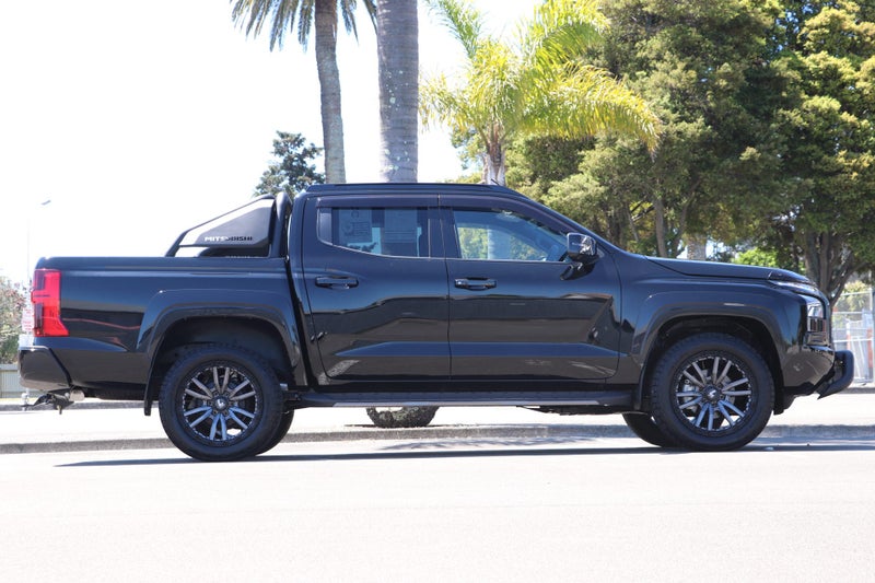 2025 Mitsubishi Triton VRX 2WD image 4