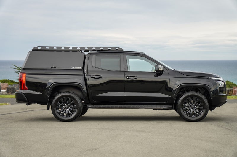 2025 Mitsubishi Triton VRX 2WD 6-sp auto image 2