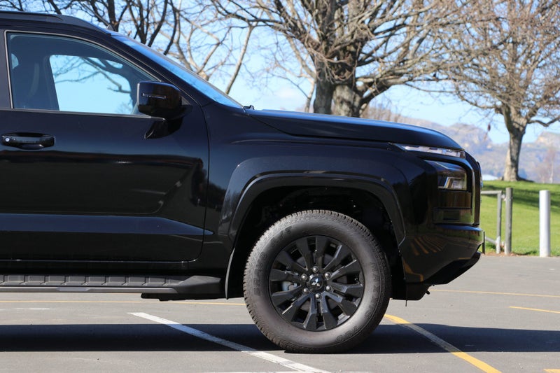 2025 Mitsubishi Triton VRX 2WD Auto image 5