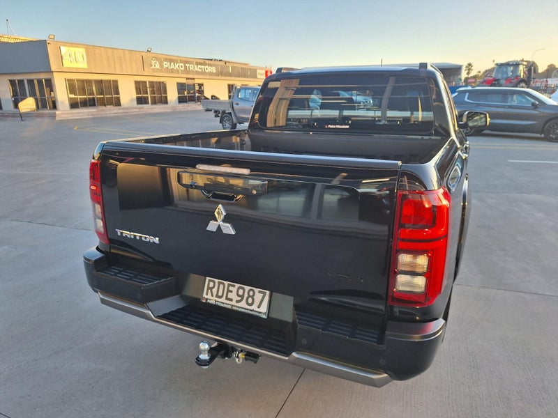 2025 Mitsubishi Triton VRX 4WD image 4