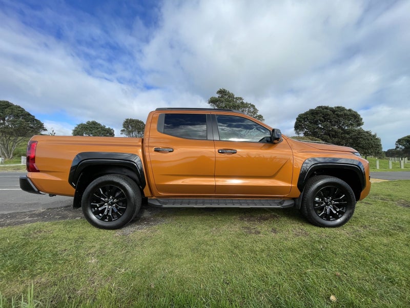 2025 Mitsubishi Triton VRX 4WD image 5