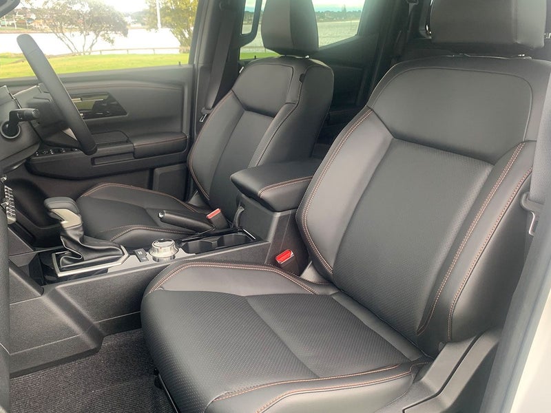 2025 Mitsubishi Triton VRX 4WD 2.4L Bi-Turbo Di... image 5