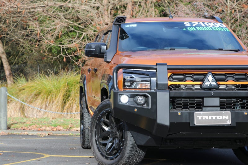 2025 Mitsubishi Triton VRX 4WD 6AT image 5