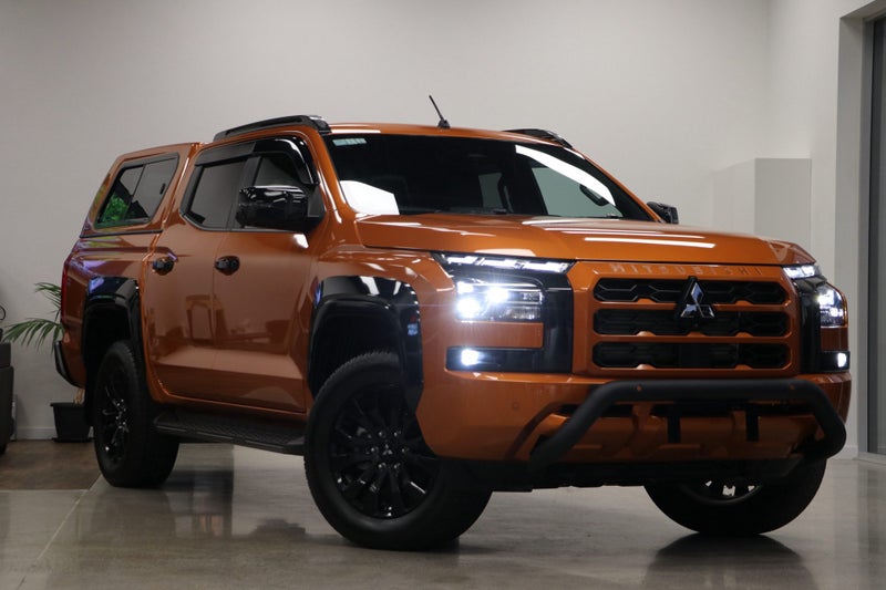 2025 Mitsubishi Triton VRX 4WD 6AT image 1