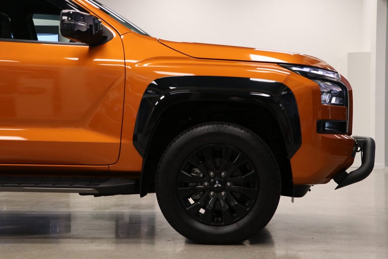 2025 Mitsubishi Triton VRX 4WD 6AT image 4
