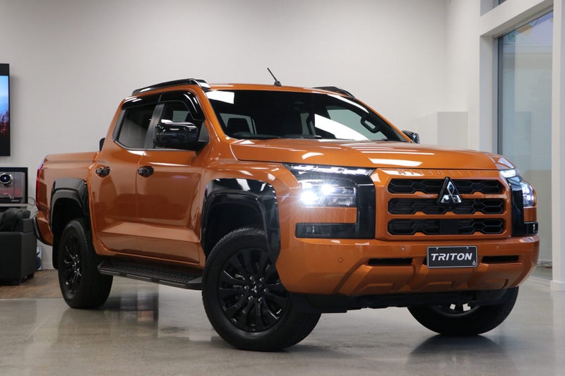 2025 Mitsubishi Triton VRX 4WD 6AT image 1