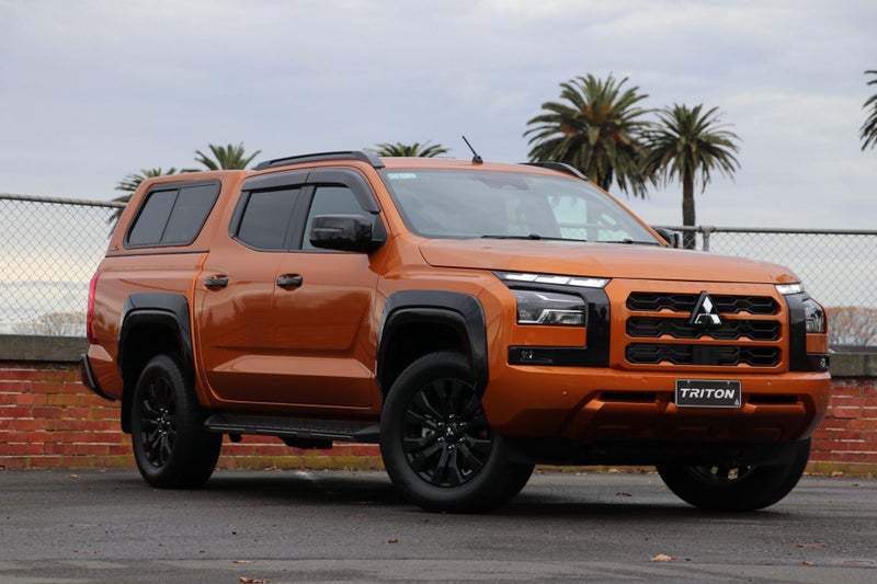 2025 Mitsubishi Triton VRX 4WD Auto image 1