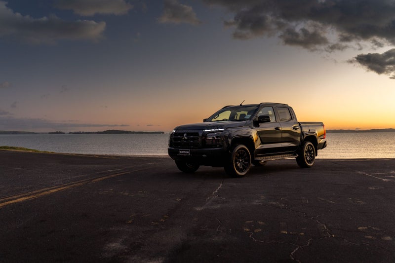 2025 Mitsubishi Triton VRX 4WD DIESEL BI-TURBO UTE image 4