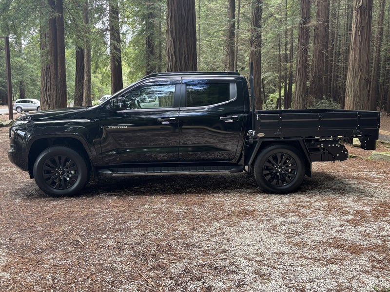 2025 Mitsubishi Triton VRX 4WD F/D image 4