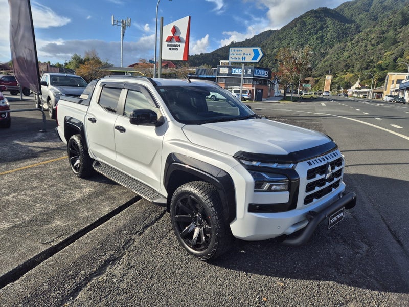 2025 Mitsubishi Triton VRX 4WD - PIAKO FIELDAYS... image 1