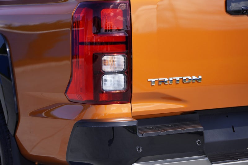 2025 Mitsubishi Triton VRX 4x4 6-sp auto image 4