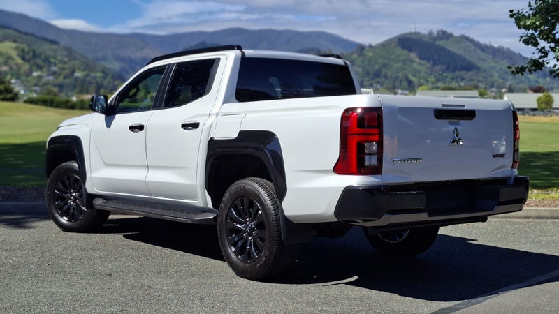 2025 Mitsubishi Triton VRX 4x4 - LAST ONE IN NZ... image 4