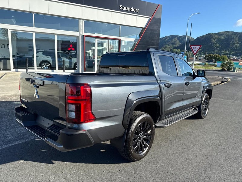 2025 Mitsubishi Triton VRX image 4