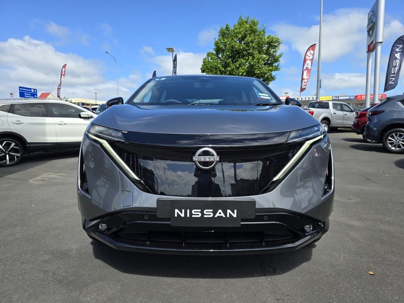 2025 Nissan Ariya ADVANCE 63KWH image 3