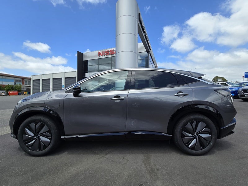 2025 Nissan Ariya ADVANCE 63KWH image 5