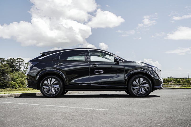 2025 Nissan Ariya Advance 63Kwh/Ev image 3