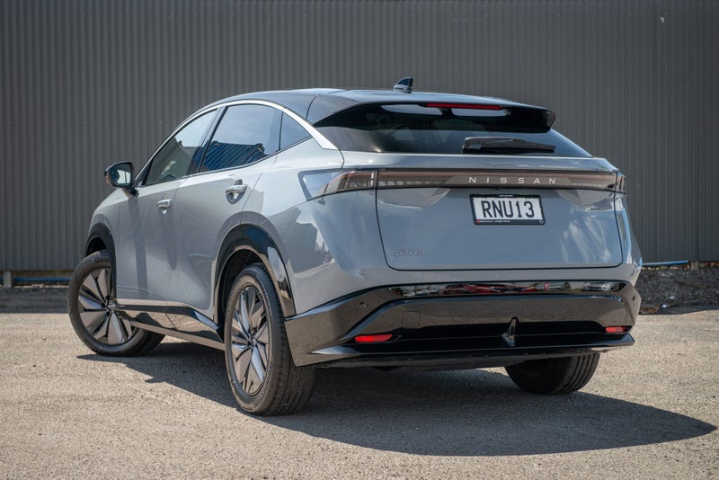 2025 Nissan Ariya Advance 63Kwh/EV image 2