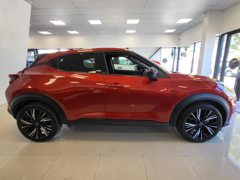 2025 Nissan Juke TI image 2