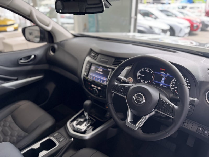 2025 Nissan Navara 4WD D/Cab 2.3 image 2