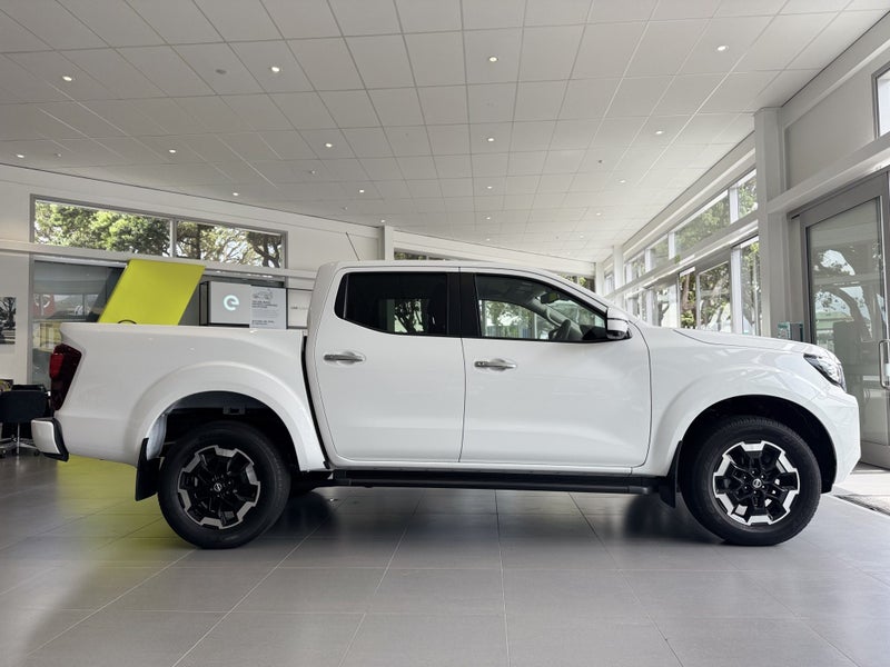 2025 Nissan Navara 4WD D/Cab 2.3 image 5