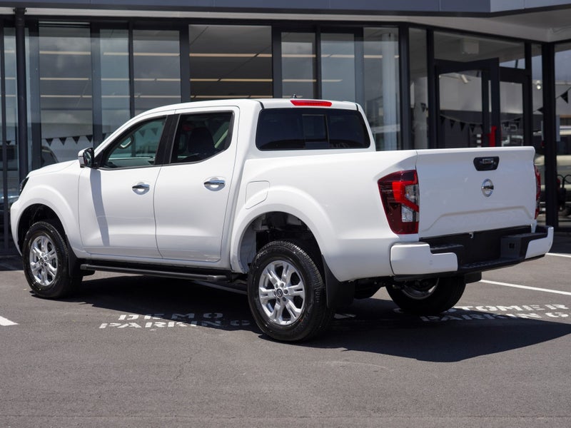 2025 Nissan Navara 4WD D/CAB 2.3D 4Dr Ute image 2