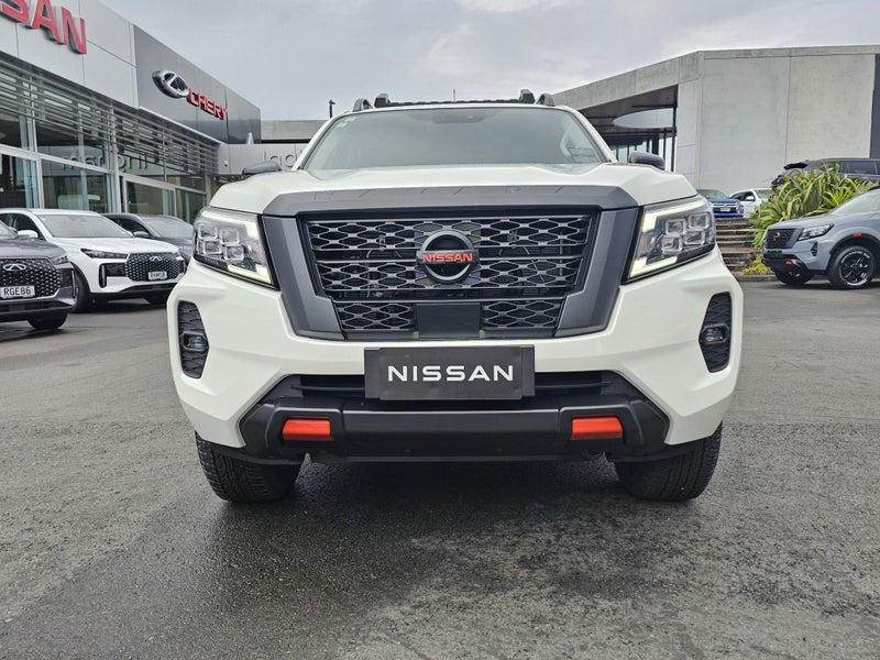 2025 Nissan Navara CENTURION X image 3