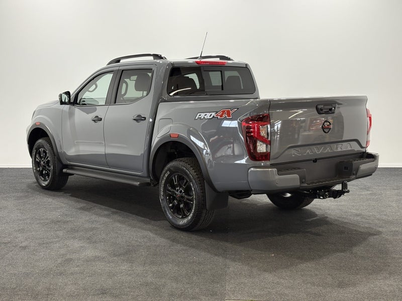 2025 Nissan Navara Pro 4 X 4WD D/C A image 5
