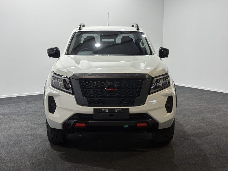 2025 Nissan Navara Pro 4 X 4WD D/C A image 2