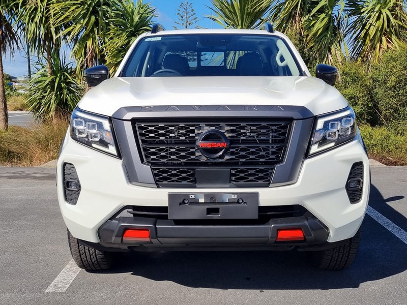 2025 Nissan Navara Pro-4X 2.3D/4WD/7 SPEED AUTO image 2