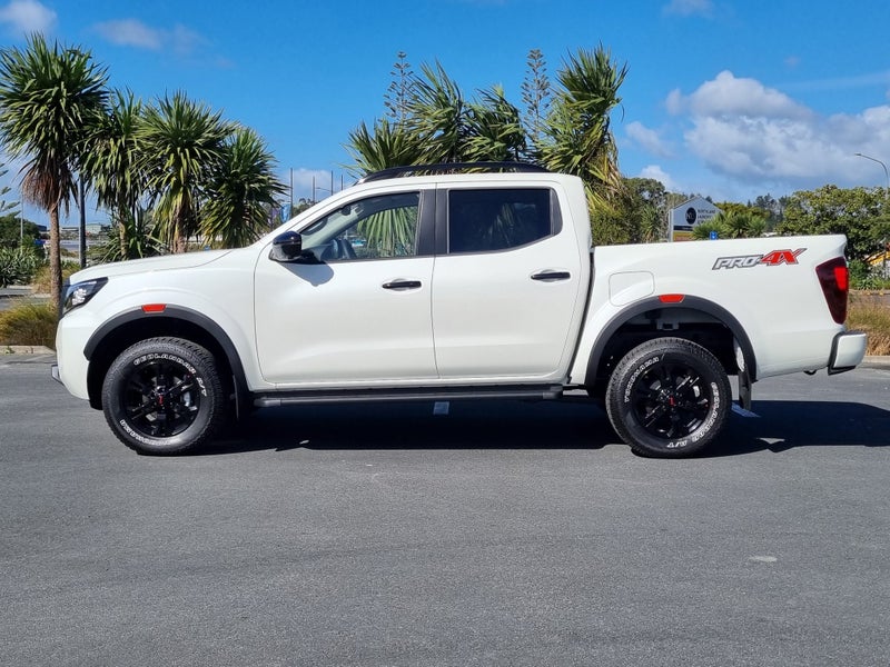 2025 Nissan Navara Pro-4X 2.3D/4WD/7 SPEED AUTO image 5