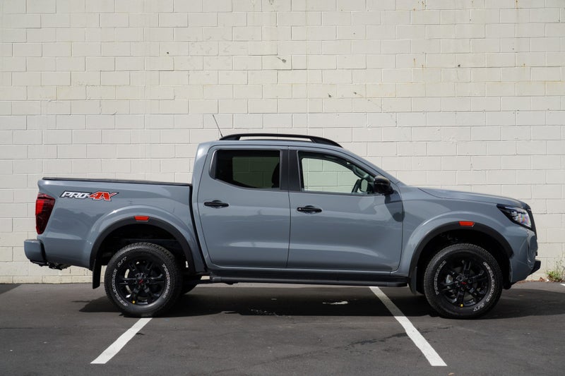 2025 Nissan Navara Pro-4X 2.3D 4WD 7A Utility image 4