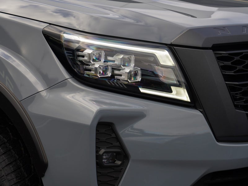 2025 Nissan Navara Pro-4X 2.3D 4WD 7A Utility image 4
